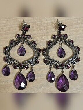 GUNMETAL SILVER PURPLE RHINESTONES TEARDROP CHANDELIER FANCY POST EARRINGS